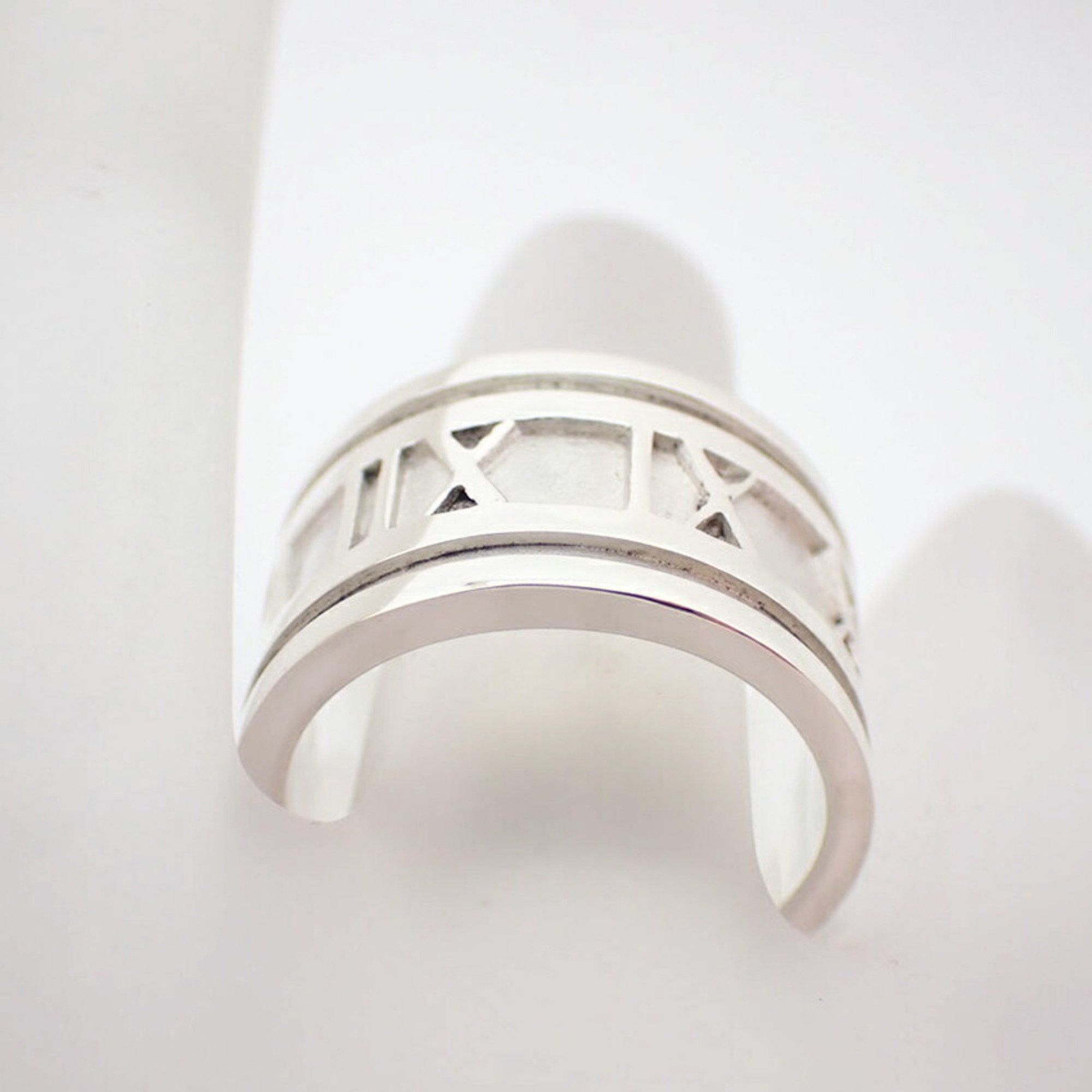 Tiffany & Co. Tiffany & Co Atlas ring Size ONE SIZE - 7 Thumbnail