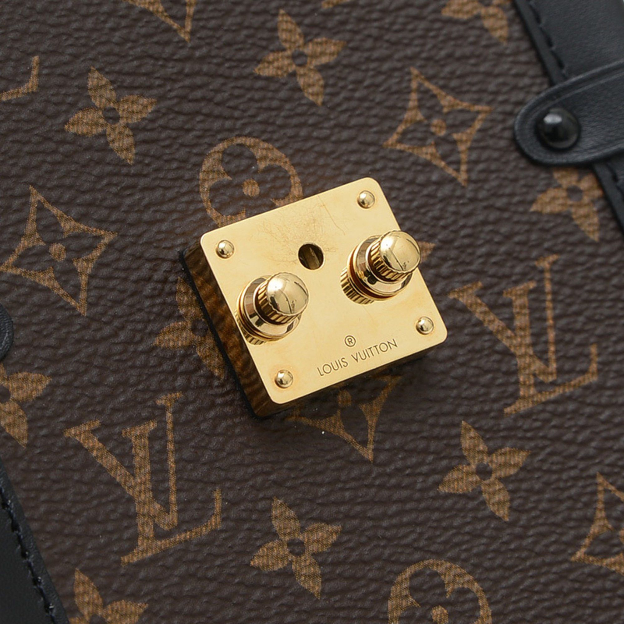 Louis Vuitton Louis Vuitton Trunk shoulder Size ONE SIZE - 7 Thumbnail