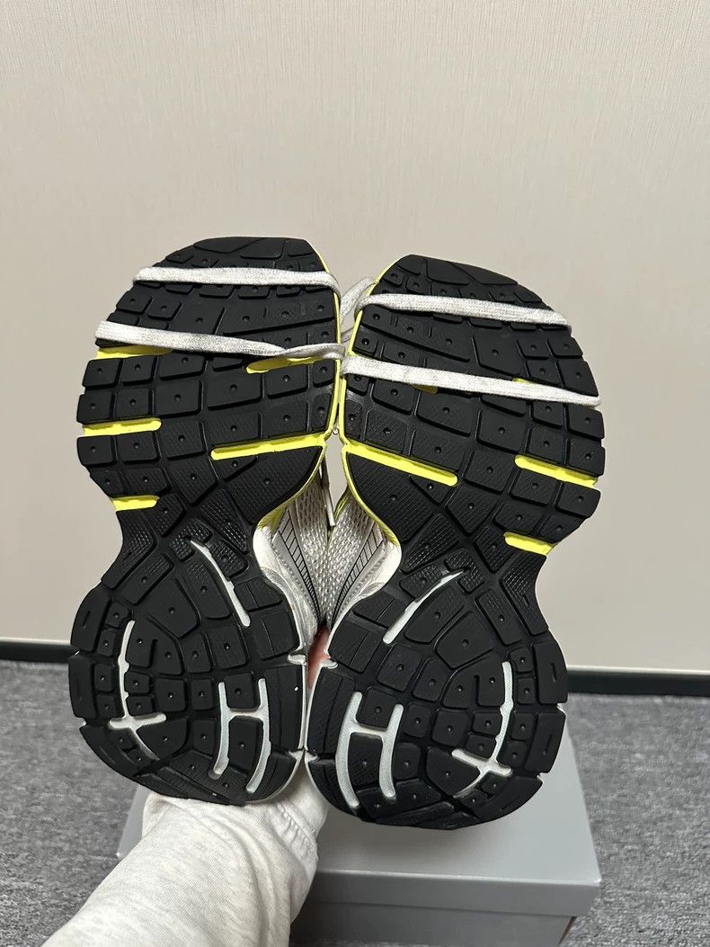 Balenciaga Balenciaga Sneakers in Gray Yellow Blue Color Size US 6 / IT 36 - 5 Thumbnail