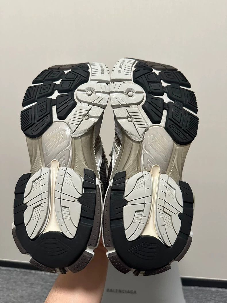 Balenciaga Balenciaga Runner 24 Retro Sneakers Size US 6 / IT 36 - 5 Thumbnail