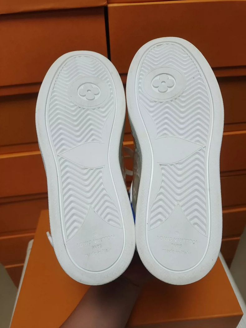 Louis Vuitton White and Blue LV High-Top Sneakers Size US 6 / IT 36 - 9 Thumbnail
