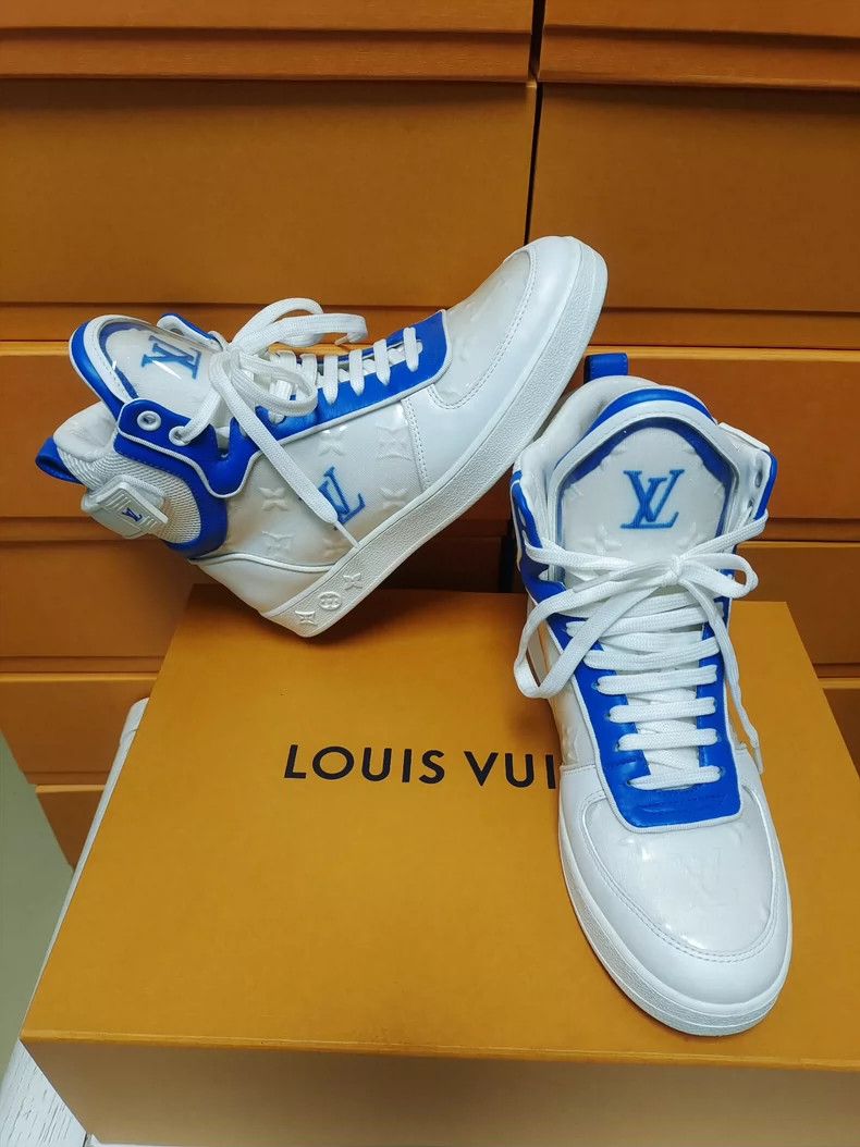 Louis Vuitton White and Blue LV High-Top Sneakers Size US 6 / IT 36 - 4 Thumbnail