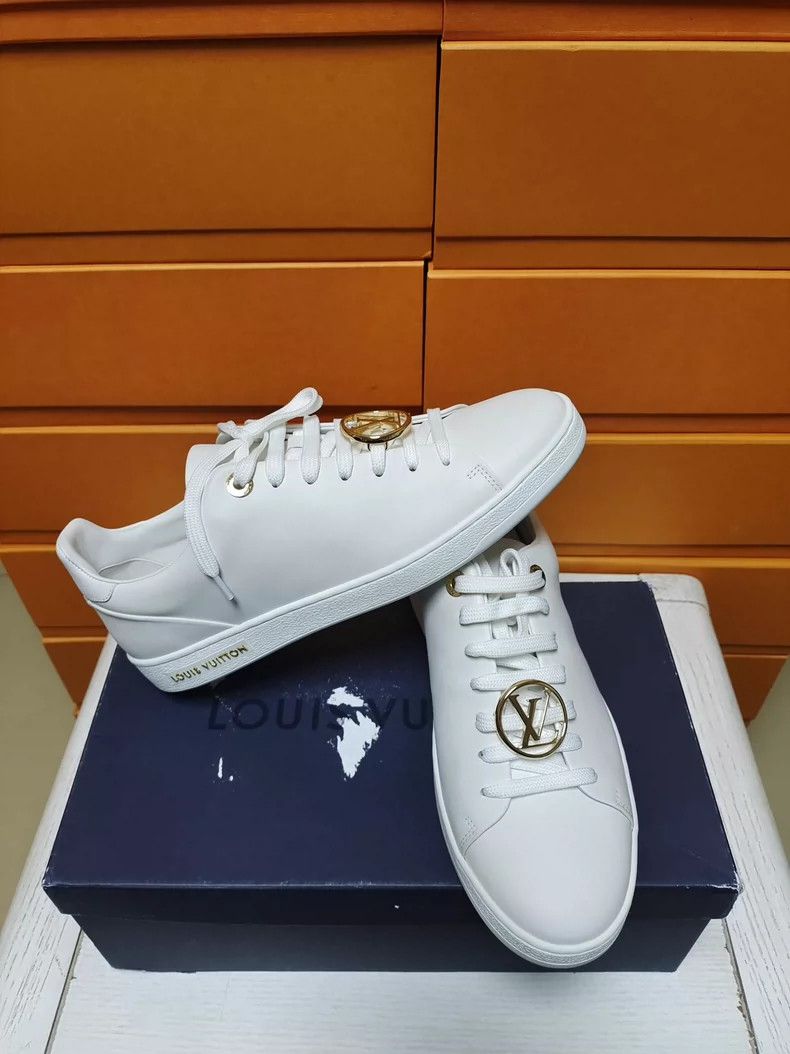 Louis Vuitton Women's White Louis Vuitton Lace-up Sneakers Size US 7 / IT 37 - 5 Thumbnail