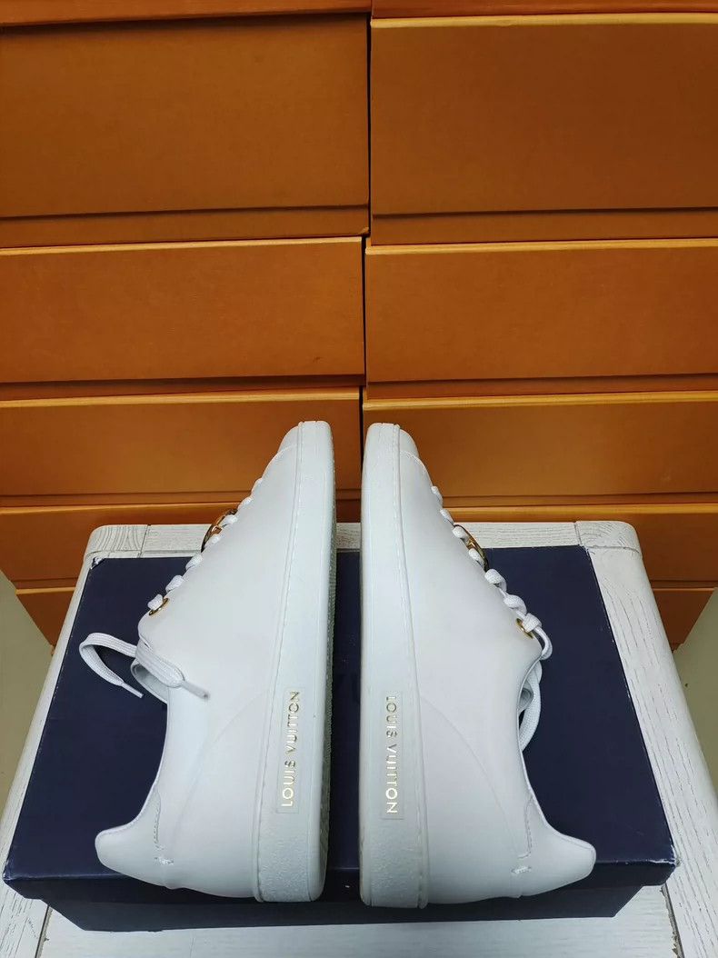 Louis Vuitton Women's White Louis Vuitton Lace-up Sneakers Size US 7 / IT 37 - 6 Thumbnail