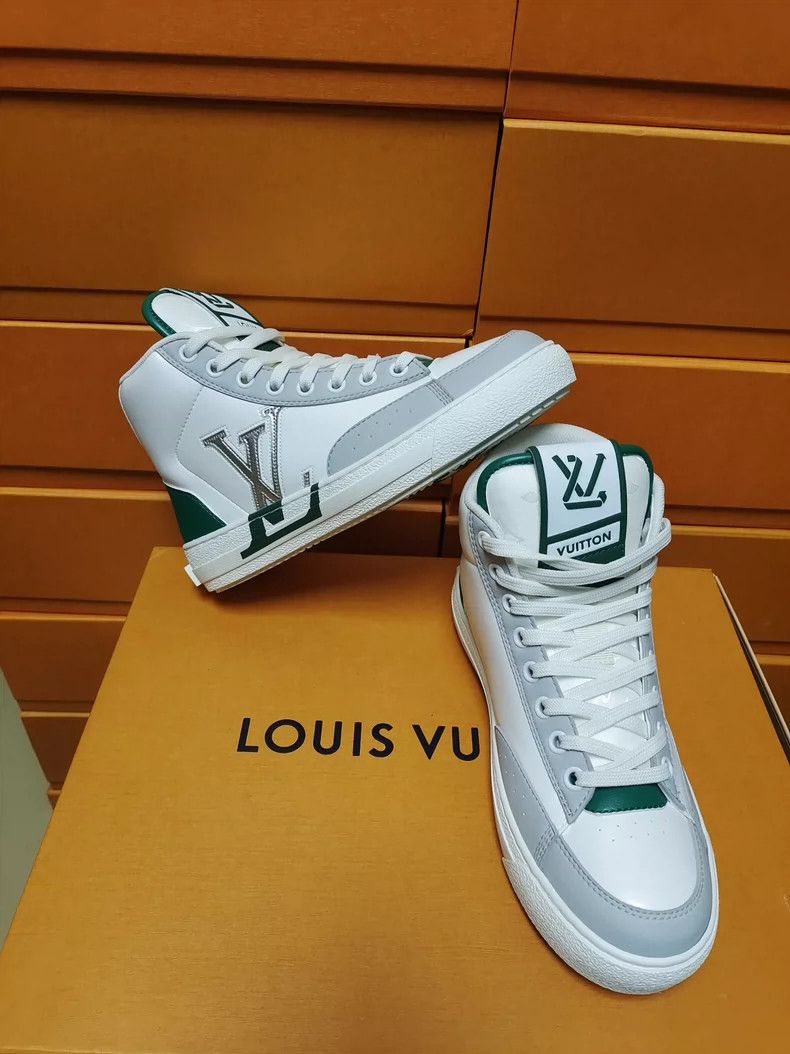 Louis Vuitton LV Women's Lace-Up Sneakers Size 34.5 Size US 4 / IT 34 - 5 Thumbnail