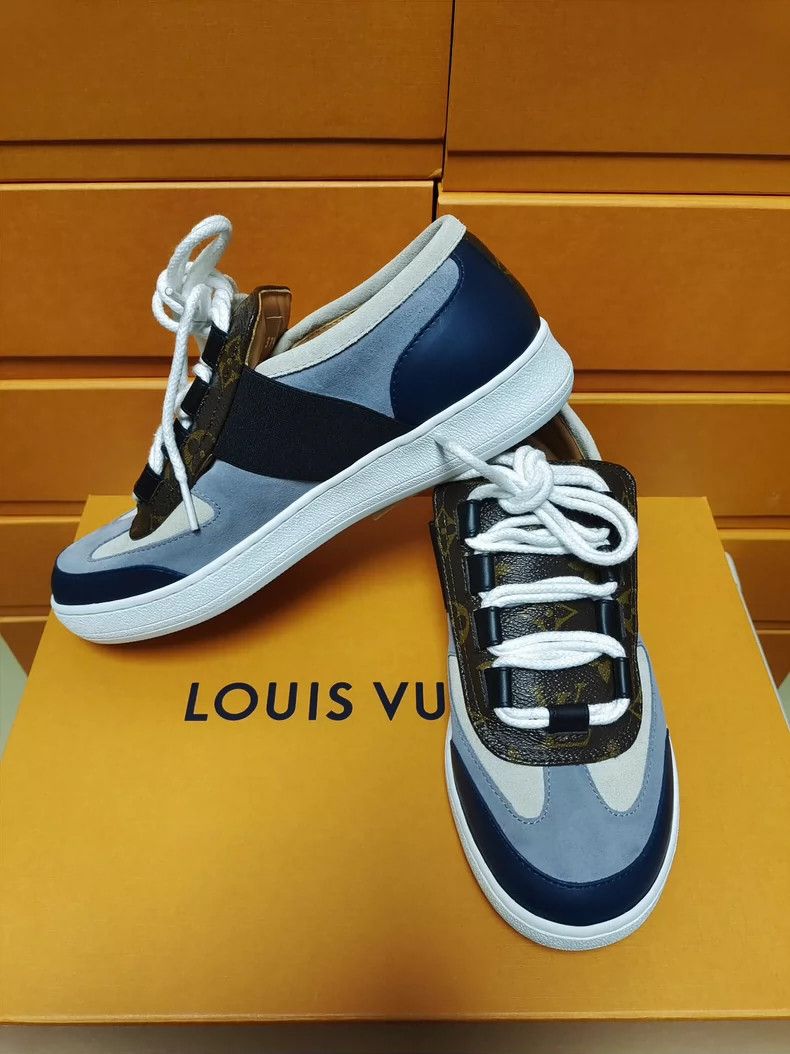 Louis Vuitton Louis Vuitton Lace-Up Sneakers for Women Size US 7 / IT 37 - 4 Thumbnail