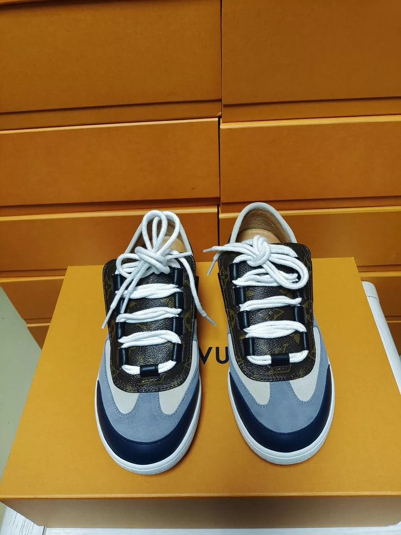 Louis Vuitton Louis Vuitton Lace-Up Sneakers for Women Size US 7 / IT 37 - 3 Thumbnail