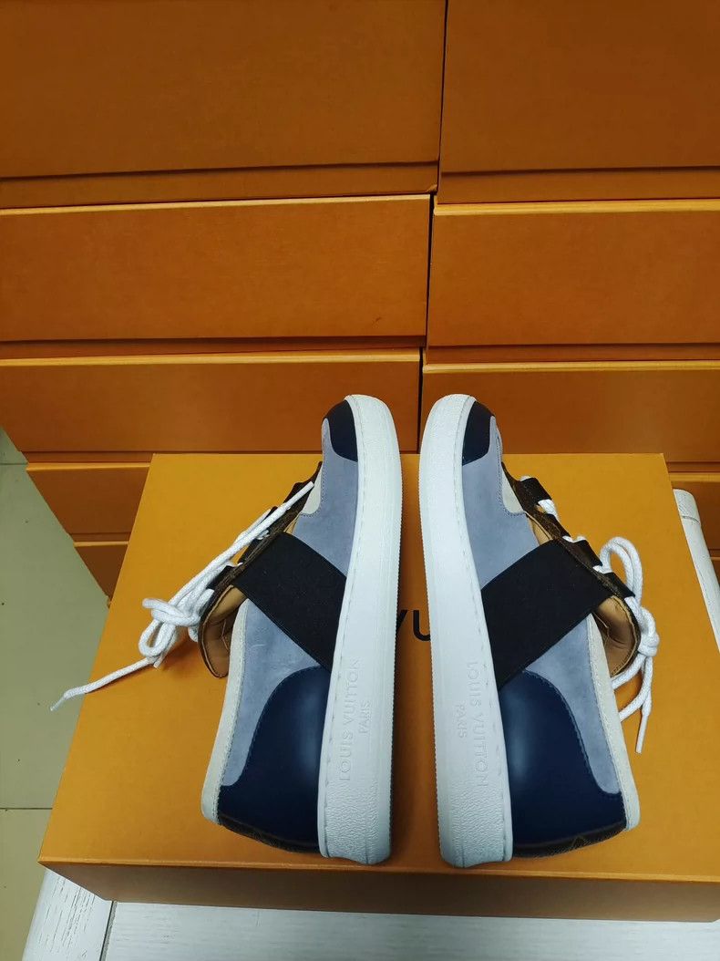 Louis Vuitton Louis Vuitton Lace-Up Sneakers for Women Size US 7 / IT 37 - 6 Thumbnail