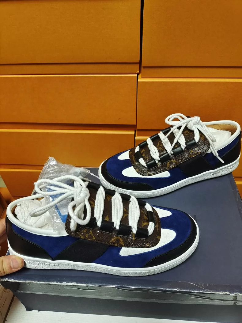 Louis Vuitton Louis Vuitton Lace-Up Sneakers Size 37.5 Size US 7 / IT 37 - 2 Thumbnail