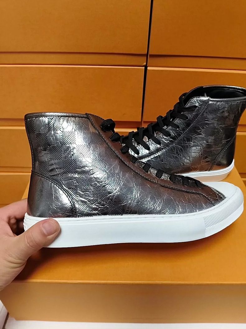 Louis Vuitton LV Louis Vuitton Checkered Lace-Up Sneakers Size US 5 / IT 35 - 2 Thumbnail