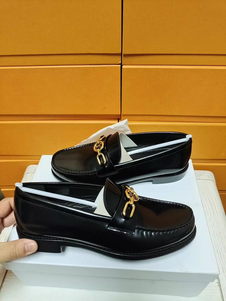 Louis Vuitton Louis Vuitton Black Leather Slip-On Loafers Size US 7 / IT 37 - 2 Thumbnail