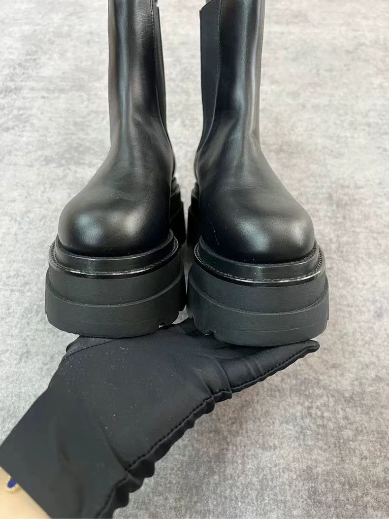 Alexander Wang Alexander Wang Black Chunky Chelsea Boots Size US 6 / IT 36 - 3 Thumbnail