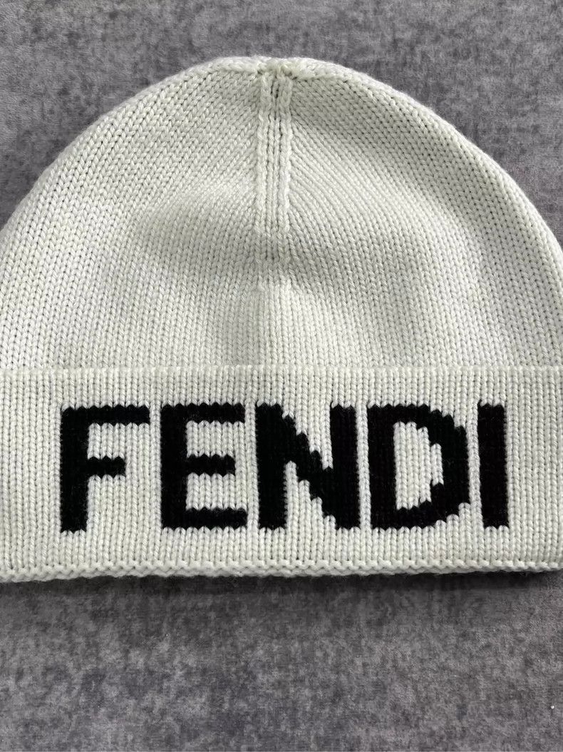 Fendi Fendi White Beanie Hat Size ONE SIZE - 2 Thumbnail