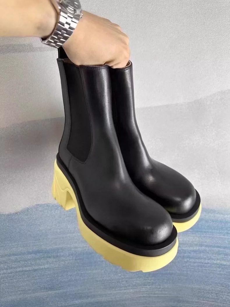 Bottega Veneta Bottega Veneta Black Yellow Chelsea High Boots Size US 8 / IT 38 - 2 Thumbnail