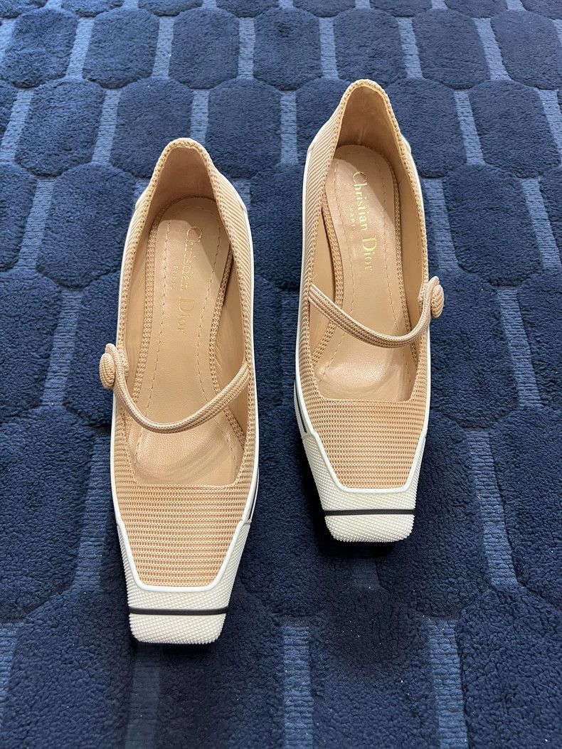Dior Dior Beige Cat Heel Shoes Size 35.5 Size US 6 / IT 36 - 2 Thumbnail