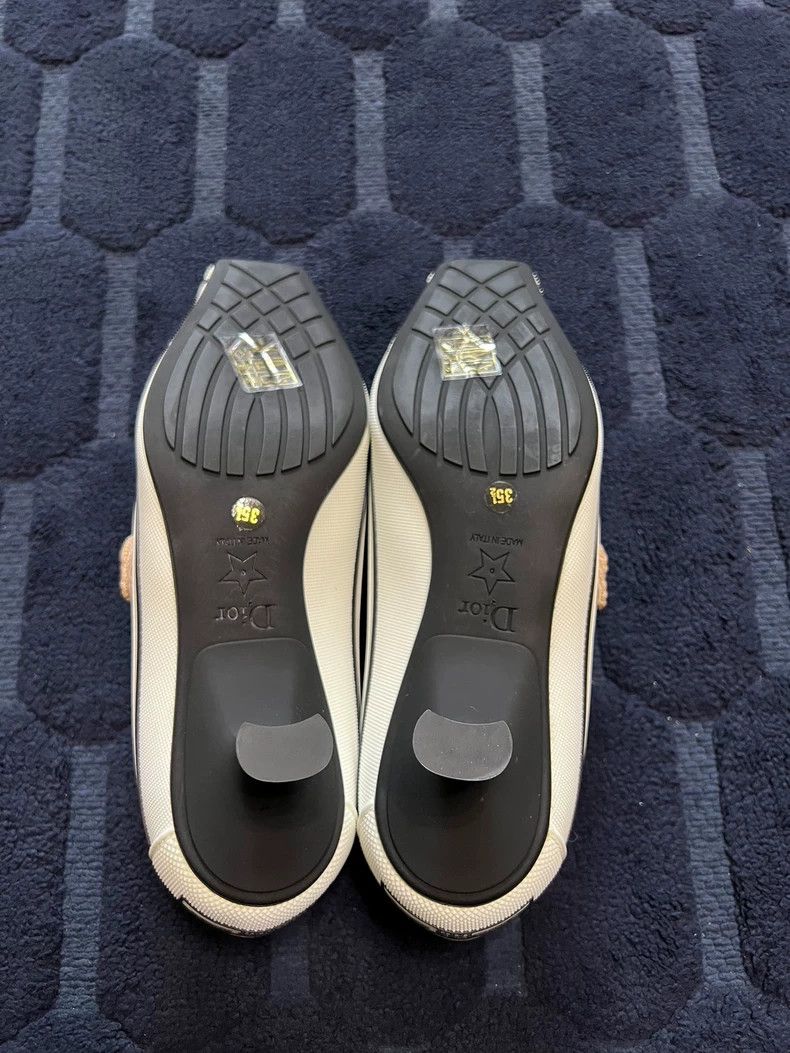 Dior Dior Beige Cat Heel Shoes Size 35.5 Size US 6 / IT 36 - 8 Thumbnail