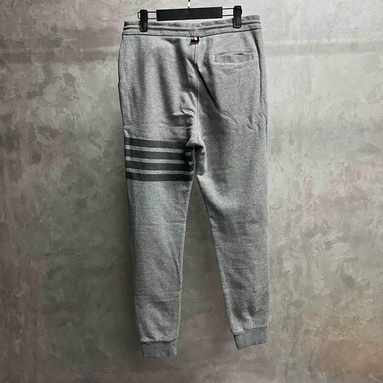 Thom Browne Thom Browne Gray Classic Sports Knit Pants Size US 26 / EU 42 - 2 Thumbnail