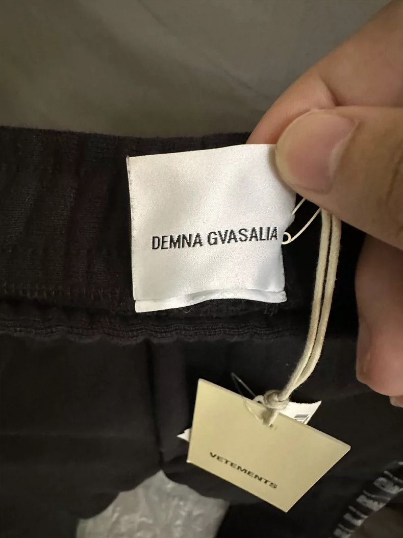 Vetements Vetements Side Label Sports Pants Size M Size US 30 / EU 46 - 4 Thumbnail