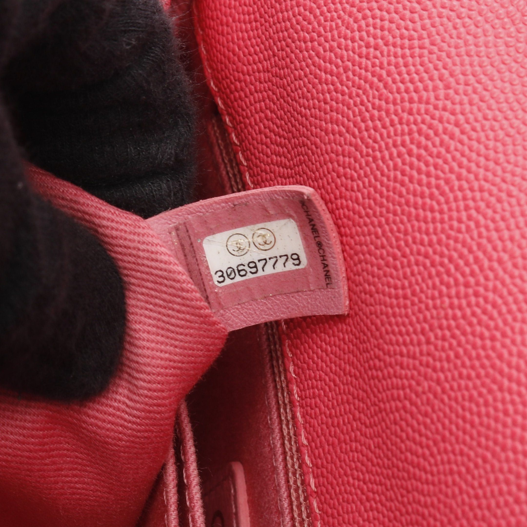 Chanel Chanel Coco Handle Flap Matelasse Handbag Caviar Skin Pink Gold Hardware Size ONE SIZE - 5 Thumbnail