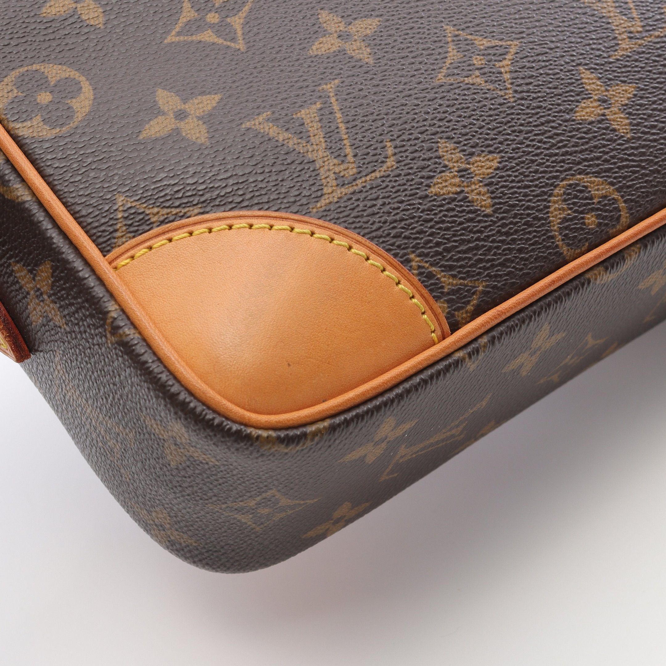 Louis Vuitton Louis Vuitton Trocadero 27 Monogram Shoulder Bag Leather Brown Size ONE SIZE - 7 Thumbnail