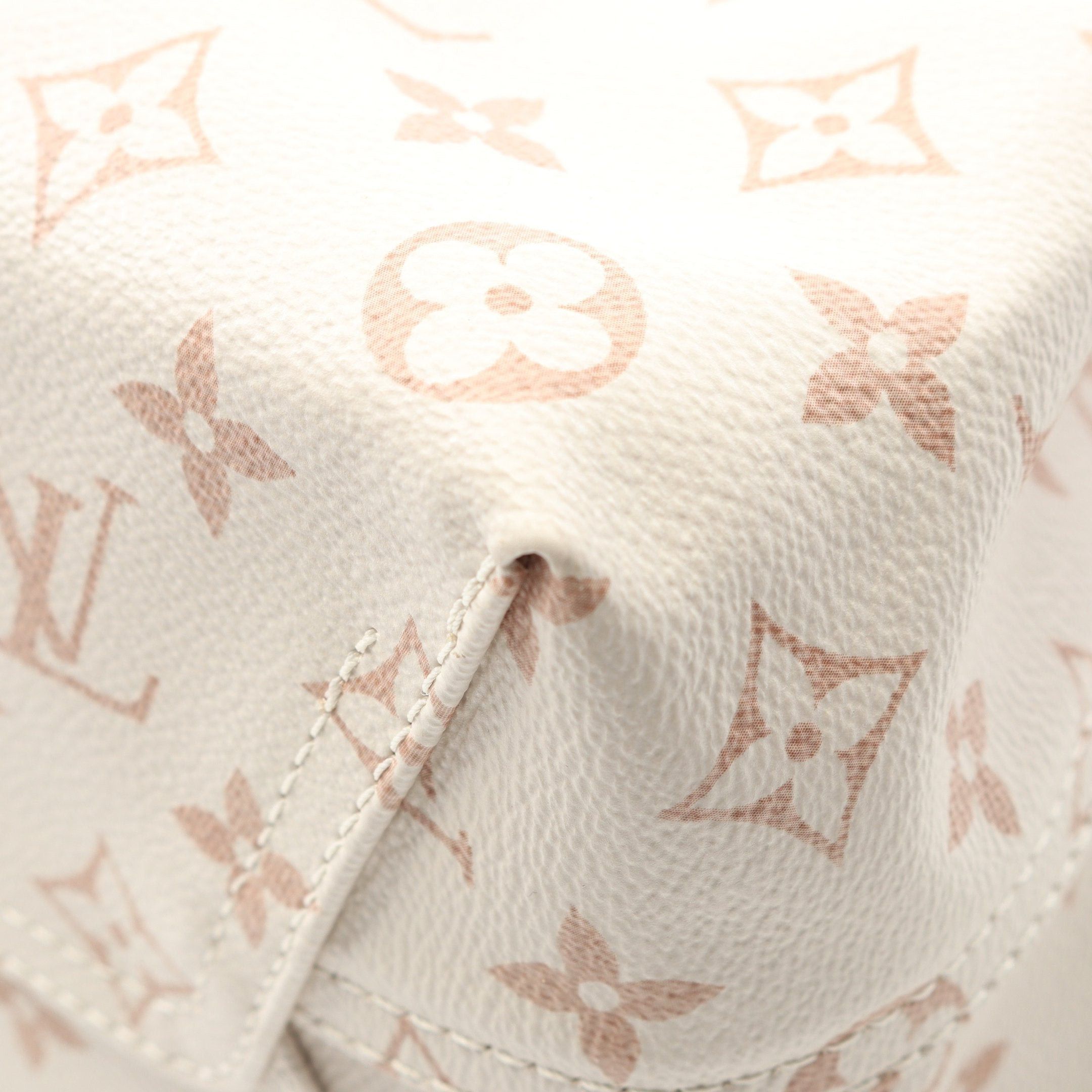 Louis Vuitton Louis Vuitton Atlantis Gm Monogram Dune Handbag Tote Bag Off White Pink Brown Size ONE SIZE - 6 Thumbnail