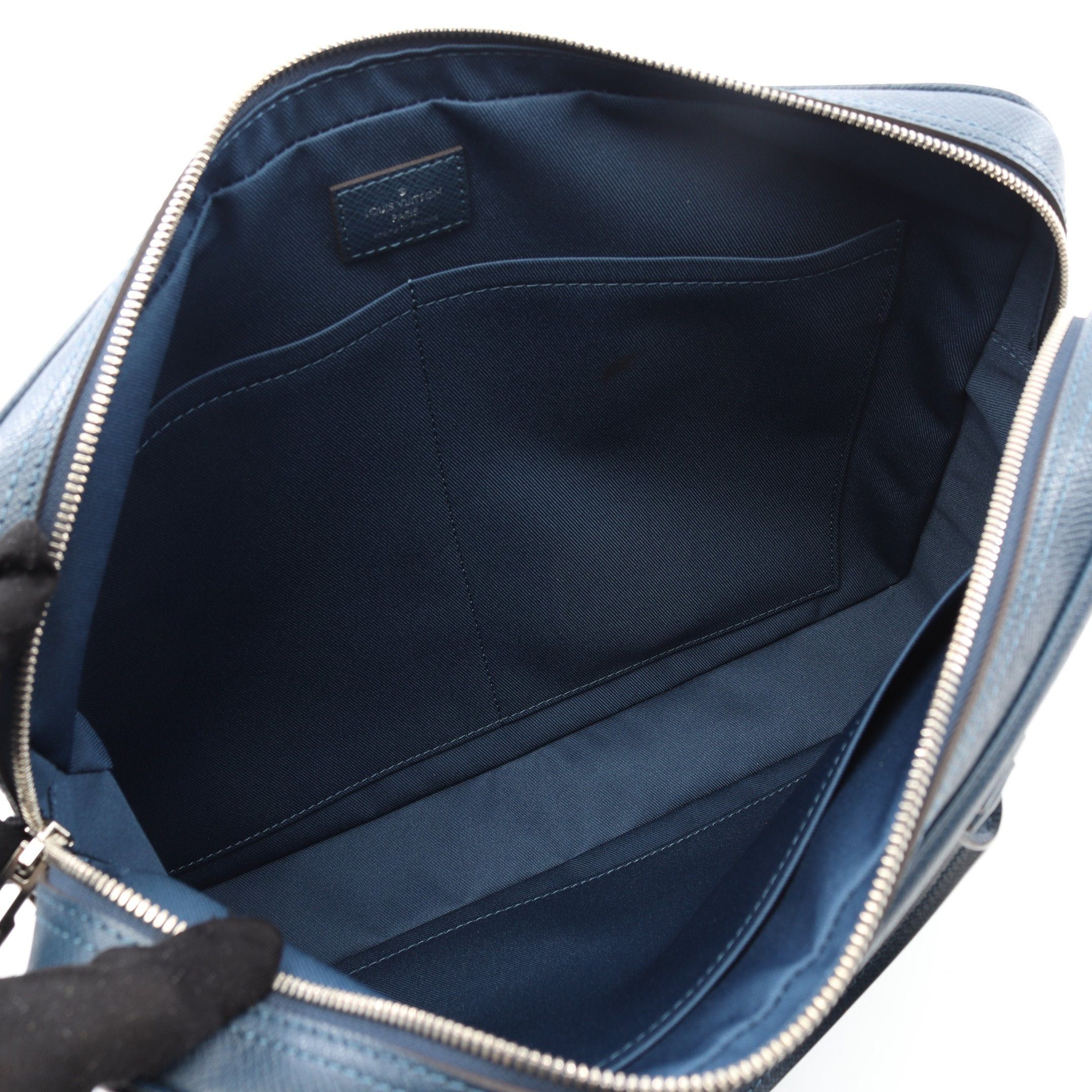 Louis Vuitton Louis Vuitton Porte Document Voyage Pm Taiga Ocean Business Bag Briefcase Leather Dark Blue Size ONE SIZE - 3 Thumbnail