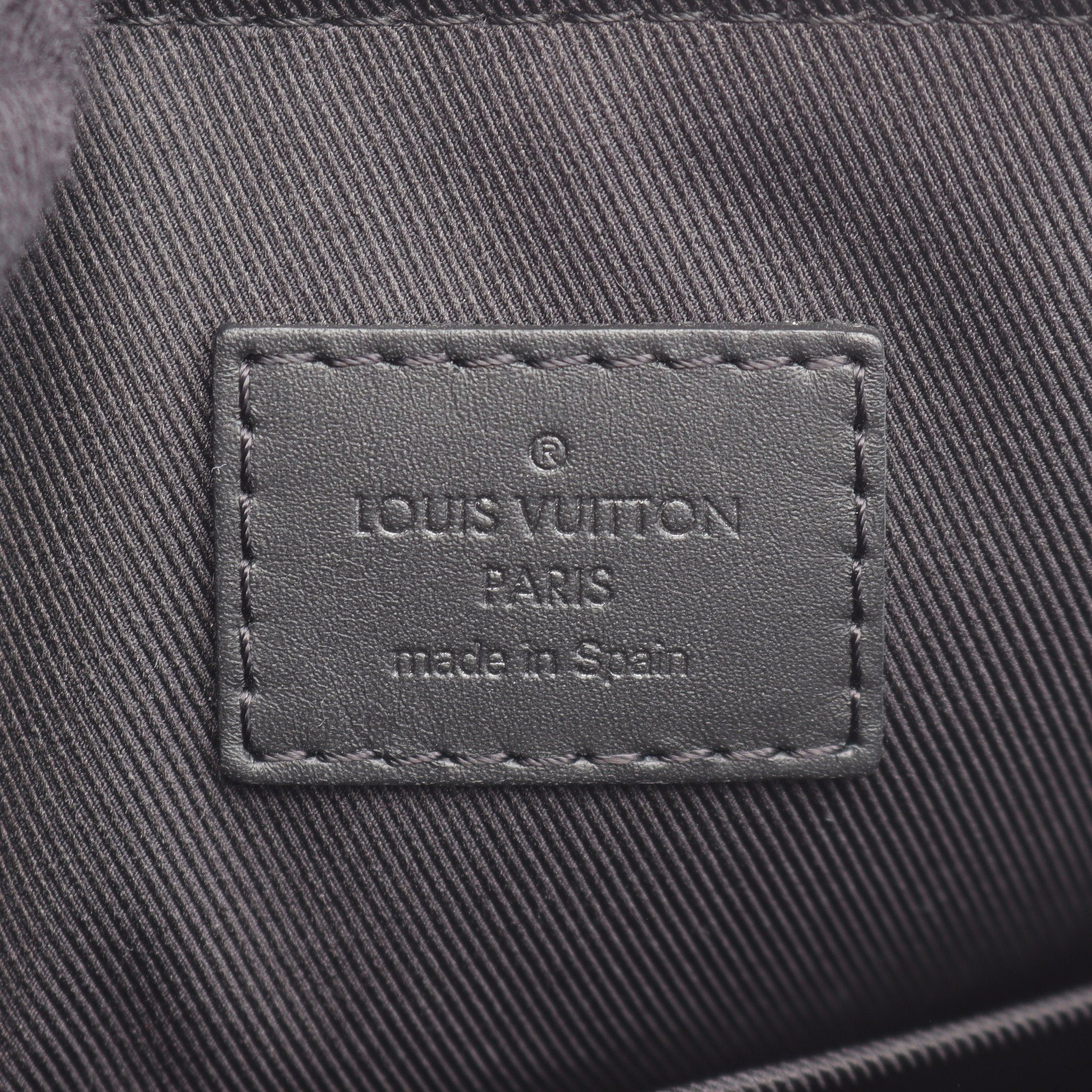 Louis Vuitton Louis Vuitton Discovery Messenger Ppm Damier Infini Onyx Shoulder Bag Leather Black Size ONE SIZE - 4 Thumbnail
