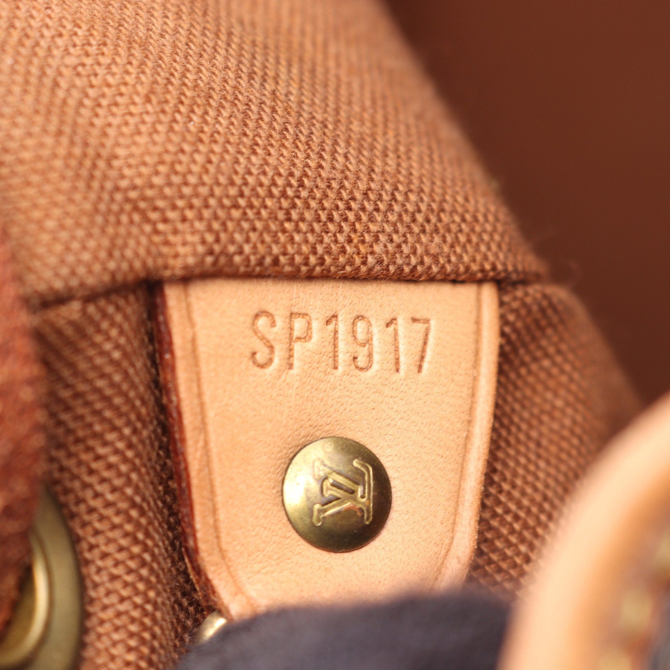 Louis Vuitton Louis Vuitton Montsouris Mm Monogram Backpack Rucksack Leather Brown Size ONE SIZE - 5 Thumbnail