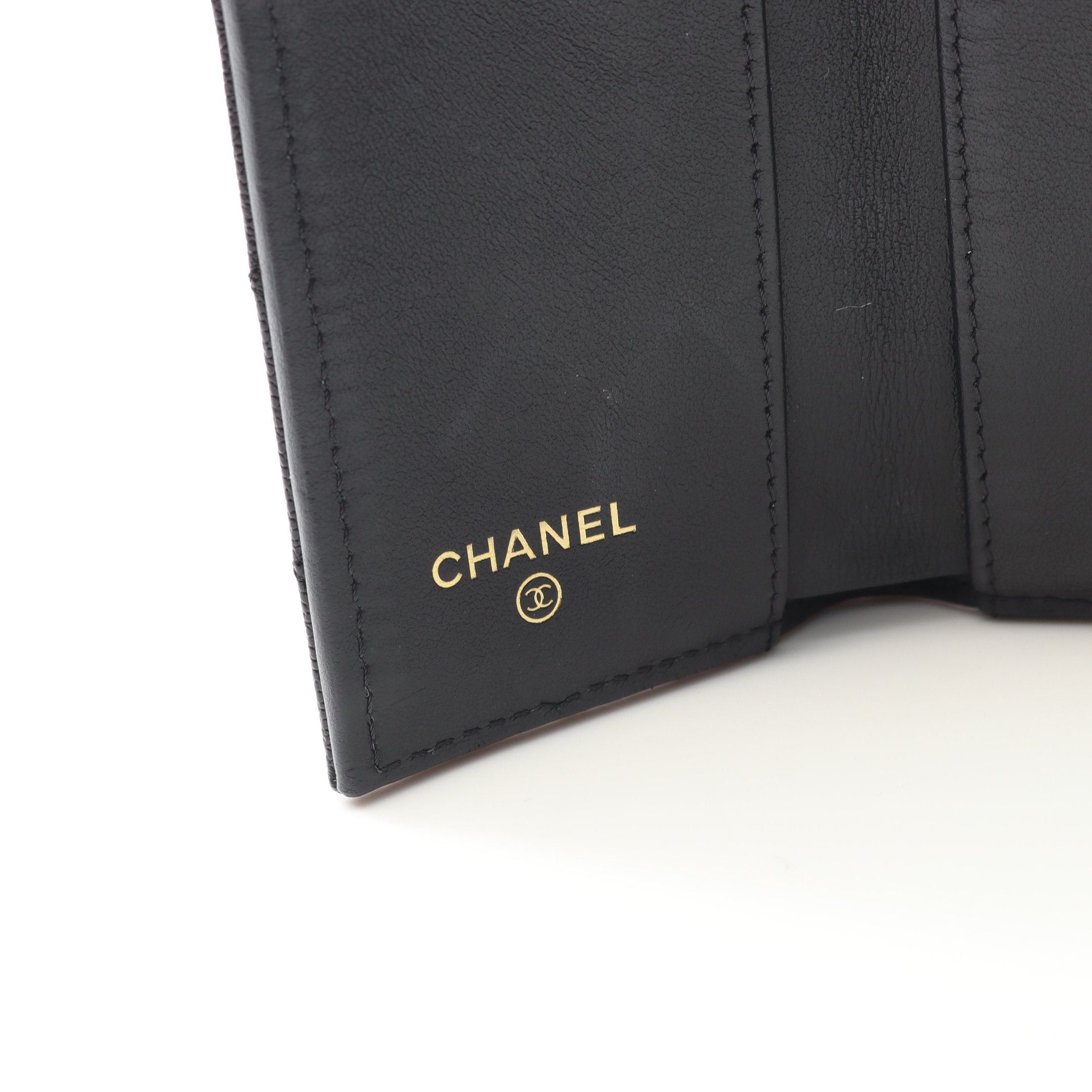 Chanel Chanel Matelasse Small Flap Wallet Trifold Caviar Skin Black Gold Hardware Size ONE SIZE - 4 Thumbnail