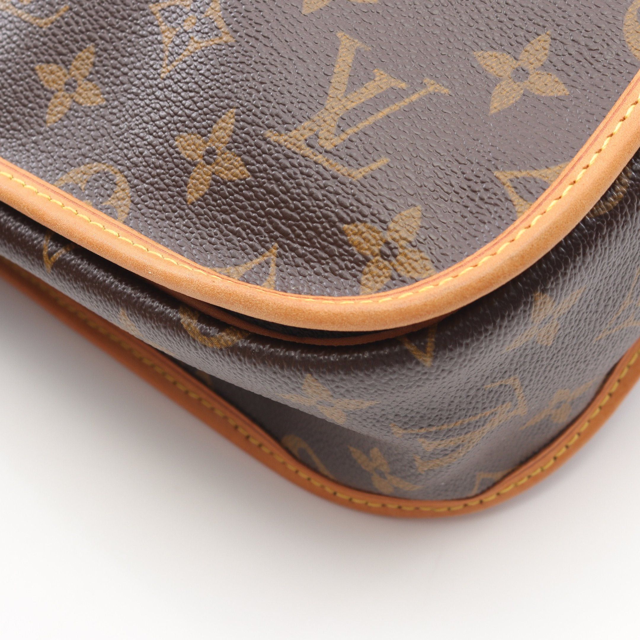 Louis Vuitton Louis Vuitton Messenger Pm Bosforo Monogram Shoulder Bag Leather Brown Size ONE SIZE - 8 Thumbnail
