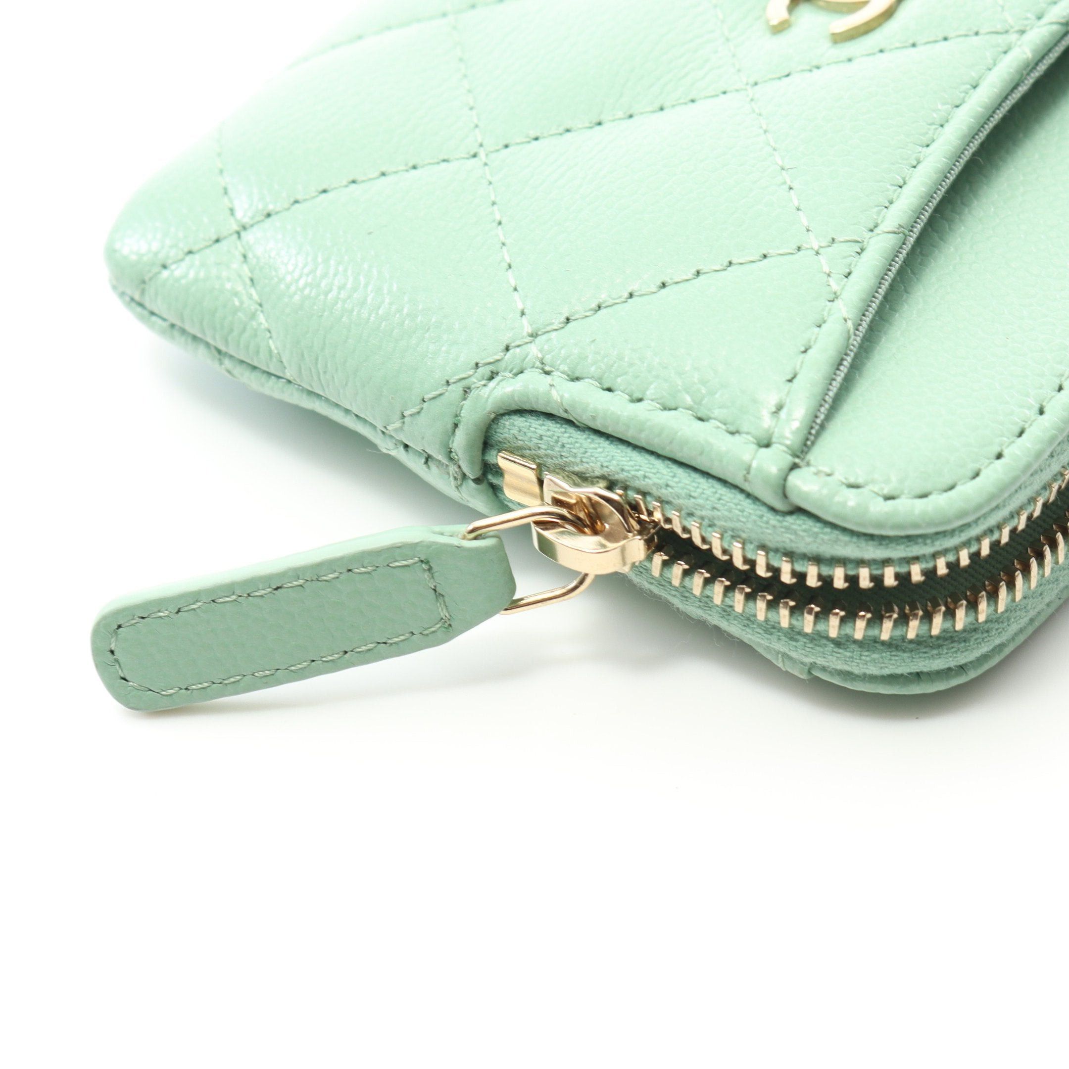 Chanel Chanel Matelasse Card Case Coin Purse Caviar Skin Light Green Gold Hardware Size ONE SIZE - 7 Thumbnail