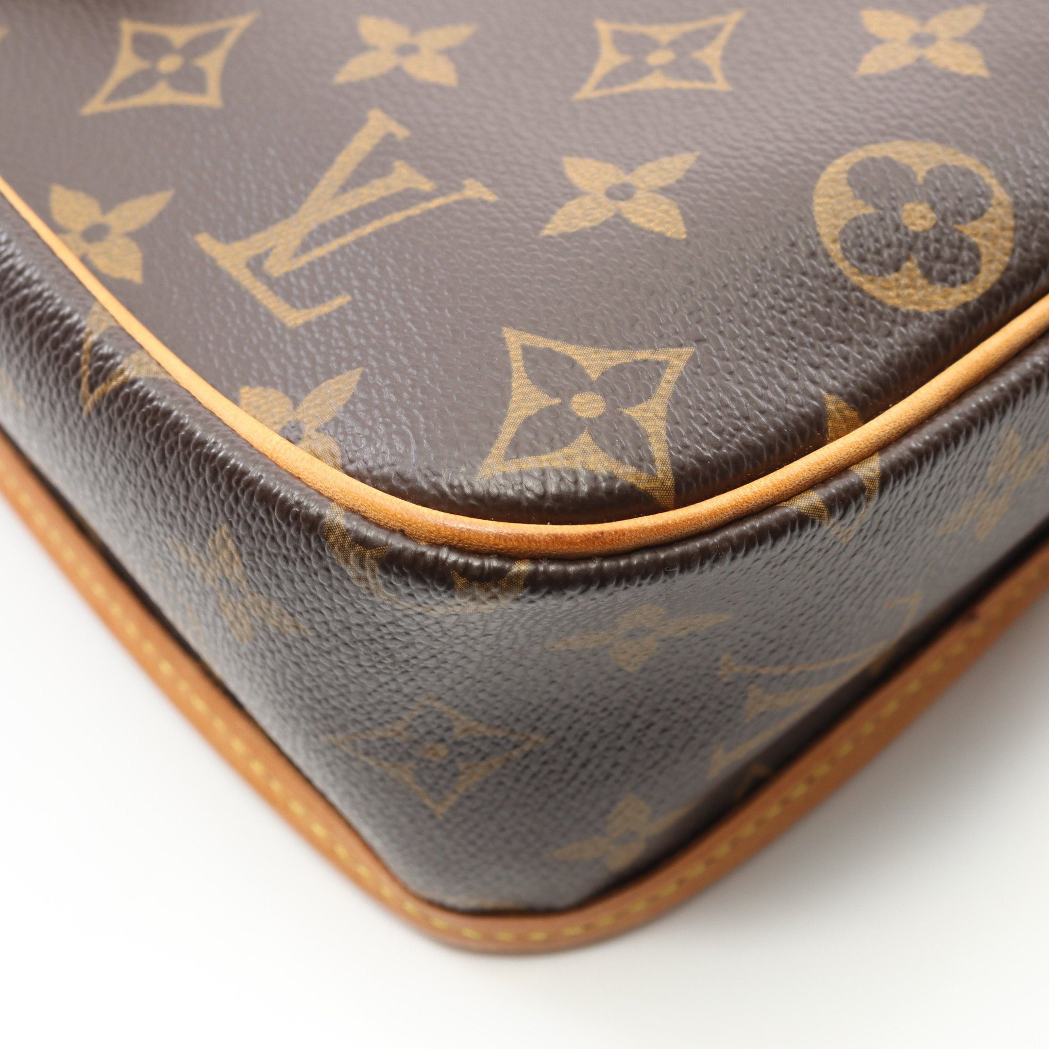 Louis Vuitton Louis Vuitton Sologne Monogram Shoulder Bag Leather Brown Size ONE SIZE - 8 Thumbnail