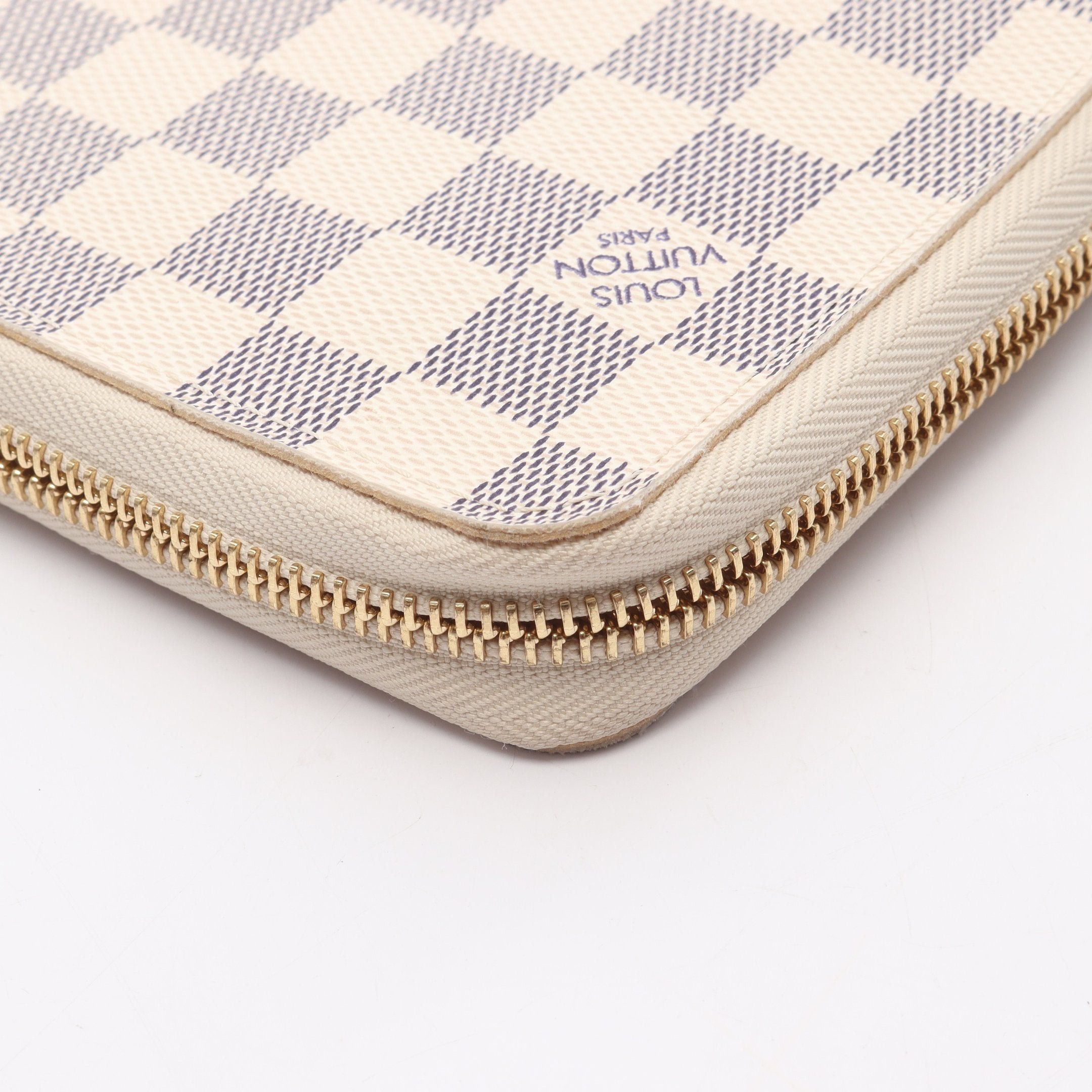 Louis Vuitton Louis Vuitton Zippy Organiser Damier Azur Round Zipper Long Wallet Leather White Size ONE SIZE - 6 Thumbnail
