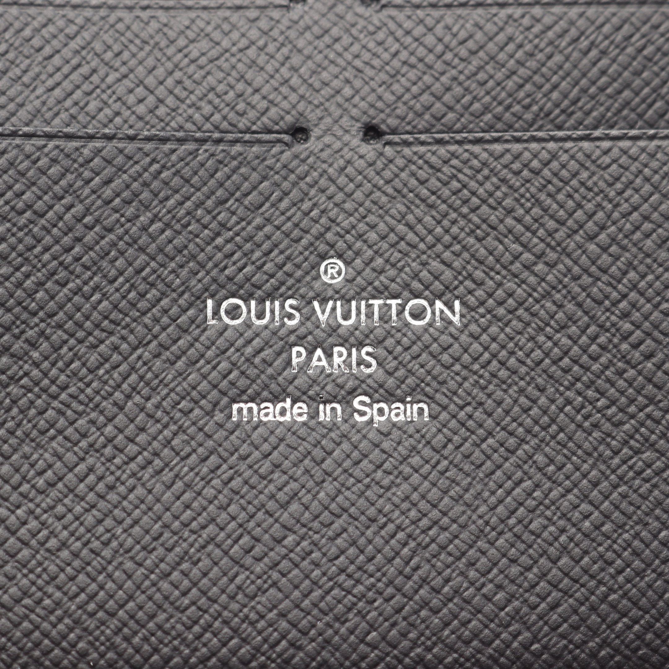 Louis Vuitton Louis Vuitton Zippy Organizer Nm Epi Noir Round Zipper Bifold Wallet Leather Black Size ONE SIZE - 4 Thumbnail