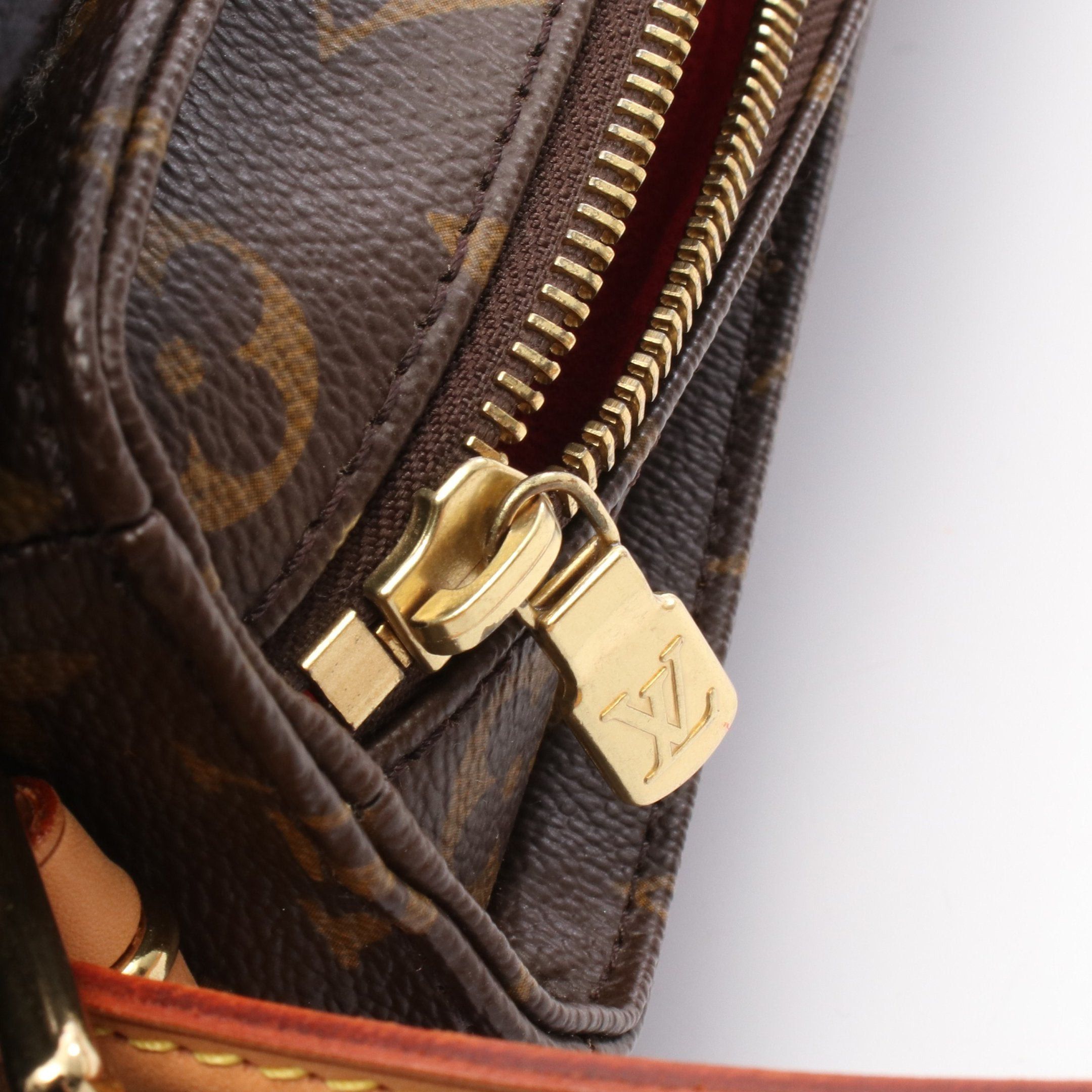 Louis Vuitton Louis Vuitton Vivacite Mm Monogram Shoulder Bag Leather Brown Size ONE SIZE - 10 Thumbnail