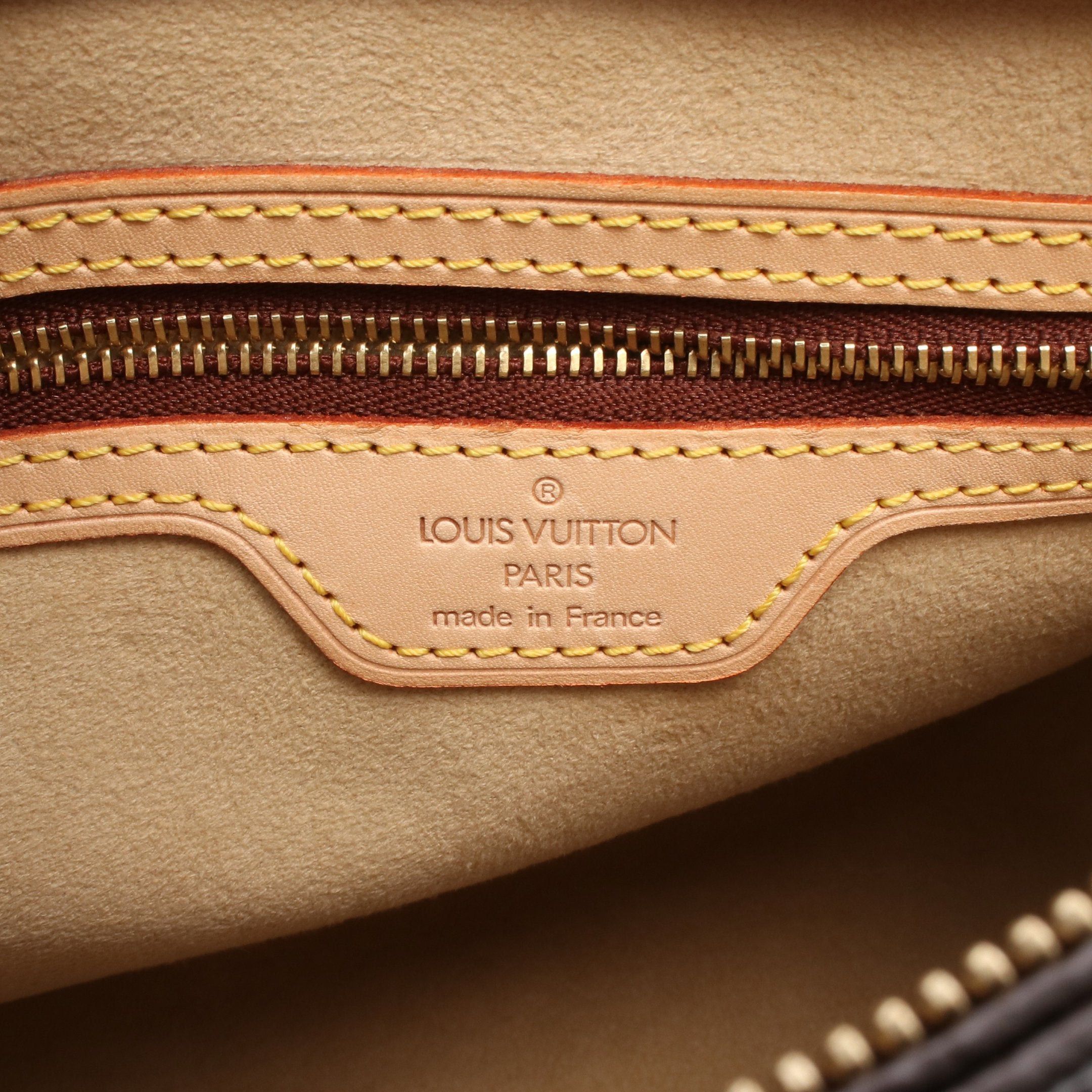 Louis Vuitton Louis Vuitton Looping Mm Monogram Shoulder Bag Leather Brown Size ONE SIZE - 4 Thumbnail