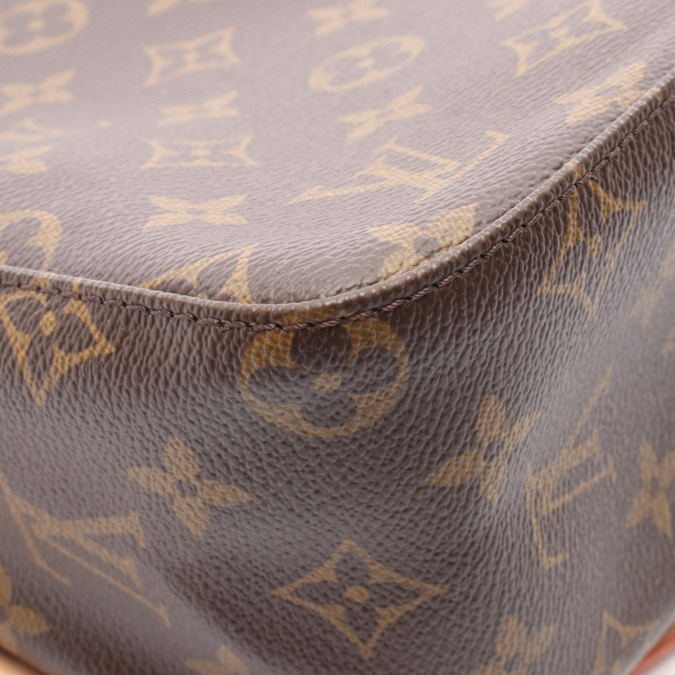 Louis Vuitton Louis Vuitton Looping Mm Monogram Shoulder Bag Leather Brown Size ONE SIZE - 7 Thumbnail
