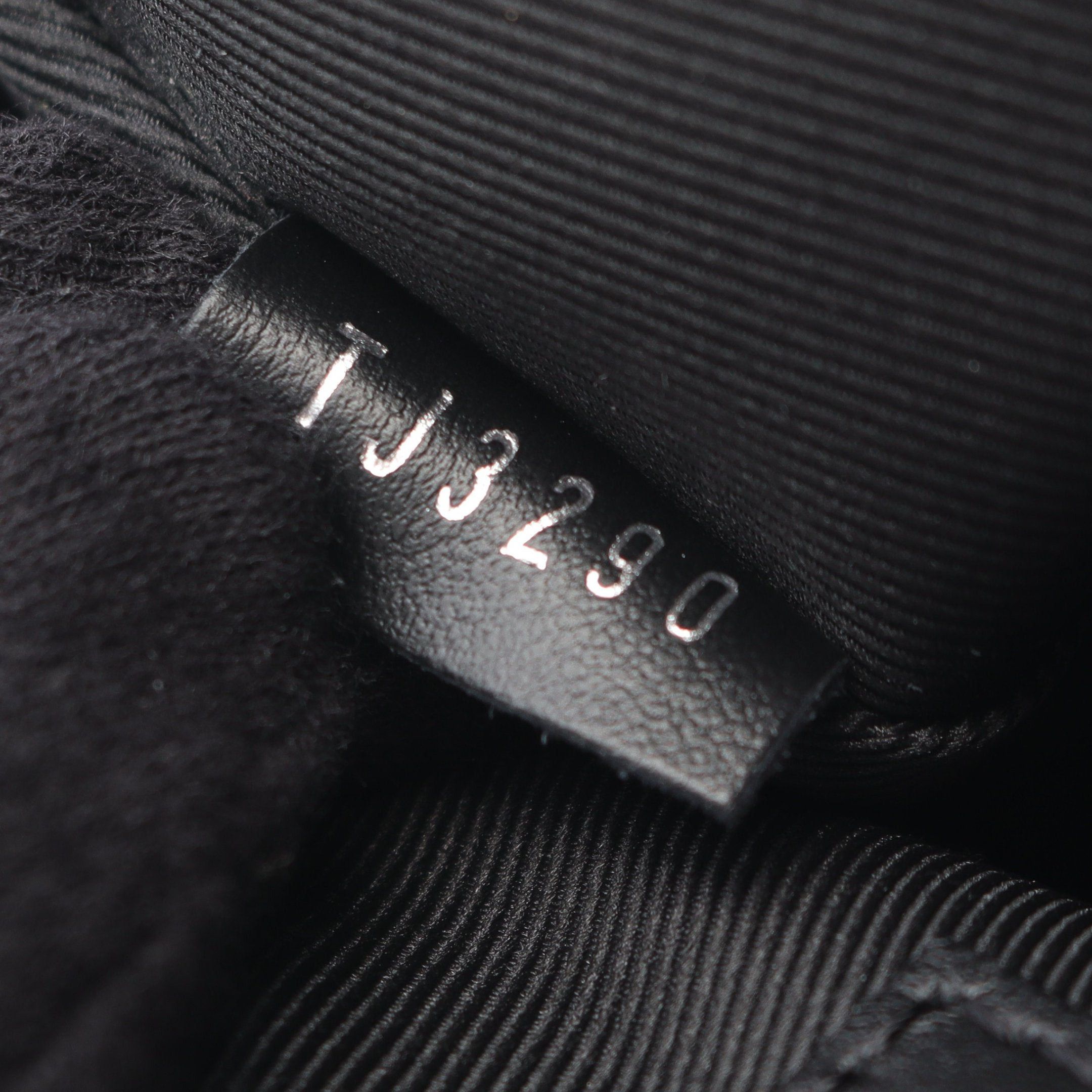 Louis Vuitton Louis Vuitton Trio Messenger Monogram Eclipse Shoulder Bag Leather Black Gray Size ONE SIZE - 5 Thumbnail