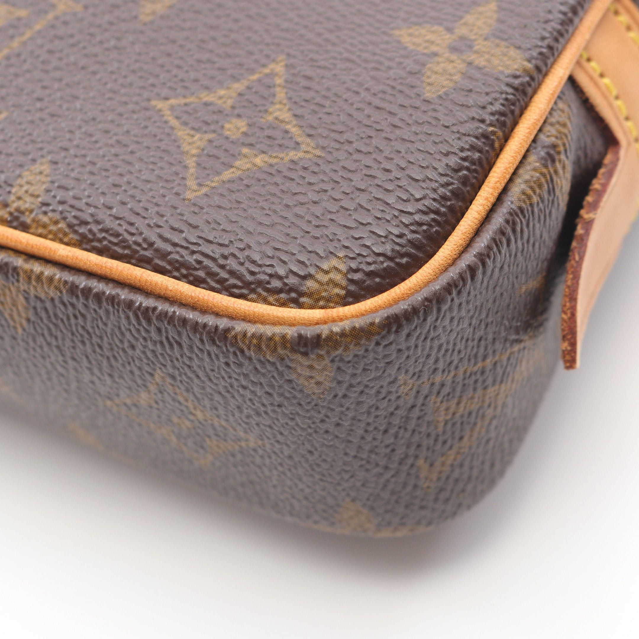 Louis Vuitton Louis Vuitton Marly Monogram Shoulder Bag Leather Brown Size ONE SIZE - 8 Thumbnail