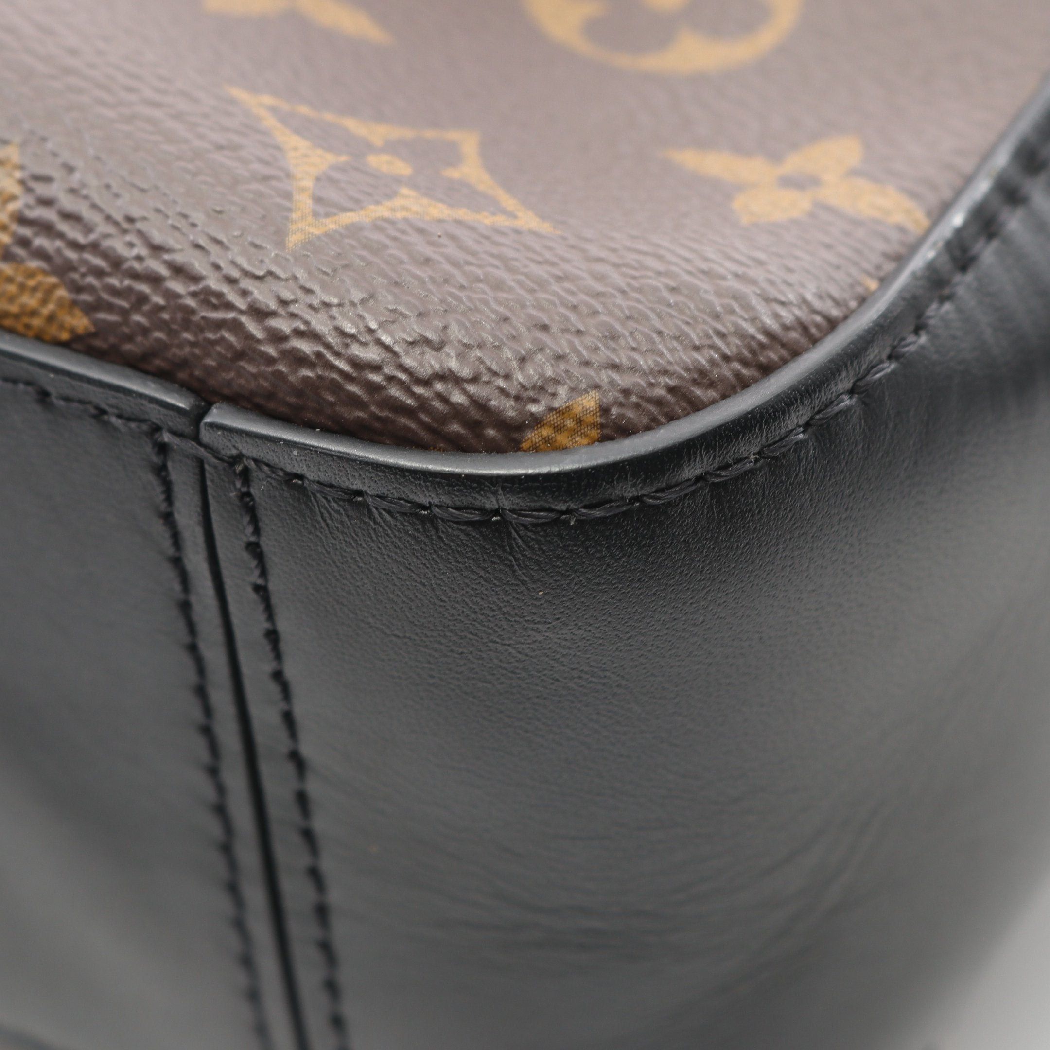 Louis Vuitton Louis Vuitton Saintonge Monogram Noir Shoulder Bag Leather Brown Black Size ONE SIZE - 7 Thumbnail
