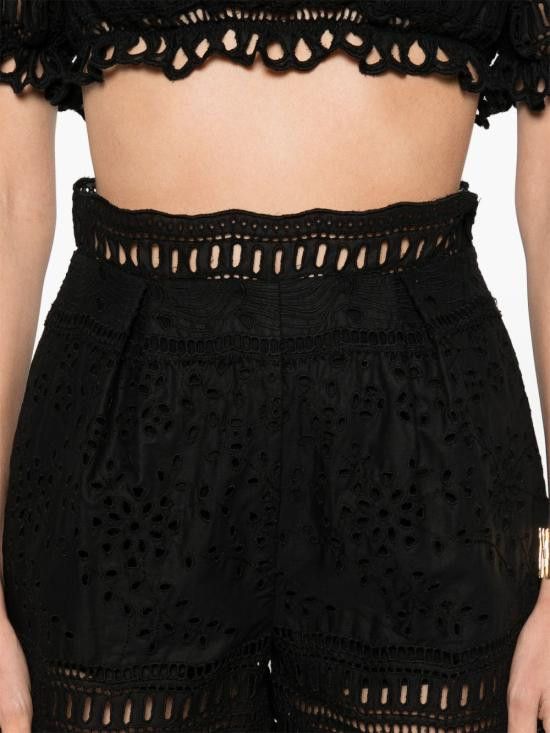 Ermanno Scervino ERMANNO SCERVINO Women Shorts & Burmudas D464P602 RXT95708 Black Size 27" / US 4 / IT 40 - 3 Thumbnail