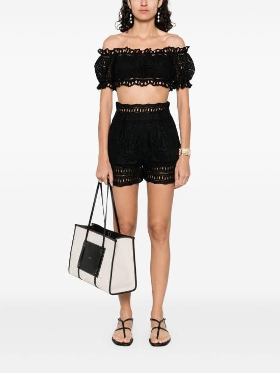 Ermanno Scervino ERMANNO SCERVINO Women Shorts & Burmudas D464P602 RXT95708 Black Size 27" / US 4 / IT 40 - 4 Thumbnail