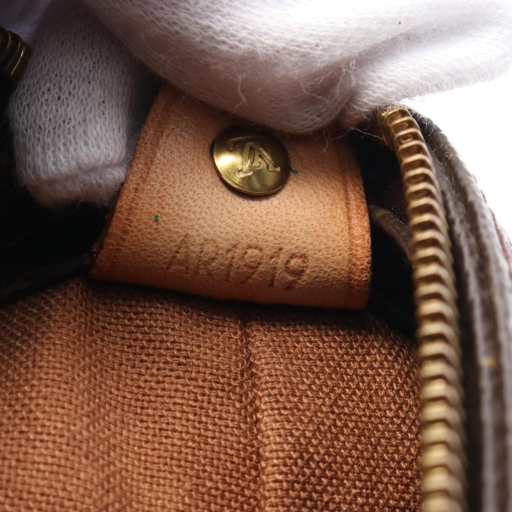Louis Vuitton Louis Vuitton Louis Vuitton Cabas Mezzo Monogram Coated Canvas Tote Bag Canvas Tote Bag M51151 Size ONE SIZE - 5 Thumbnail