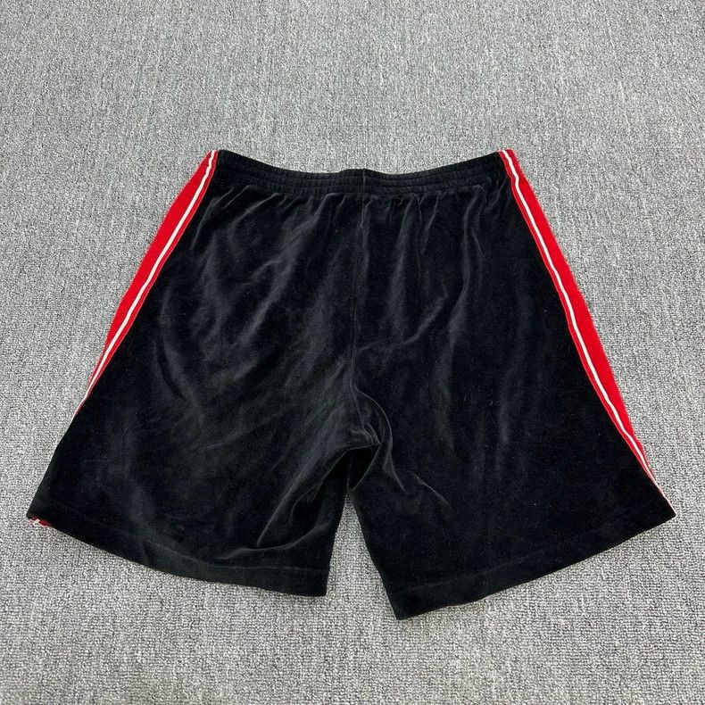 Gucci GUCCI Black Velvet Casual Shorts for Men Size US 36 / EU 52 - 2 Thumbnail