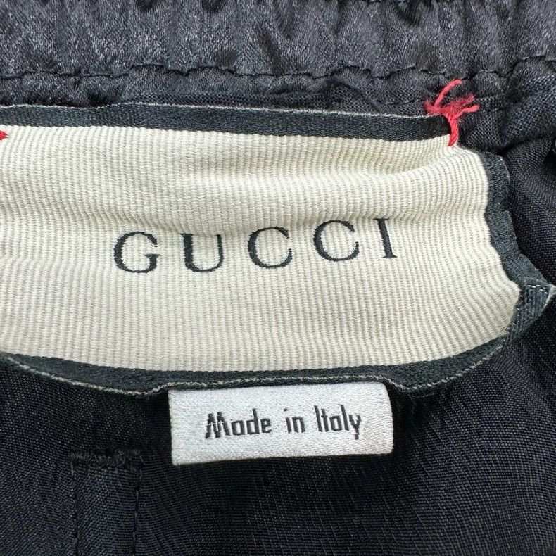 Gucci Gucci Color Block Logo Shorts for Men Size US 44 / EU 60 - 3 Thumbnail