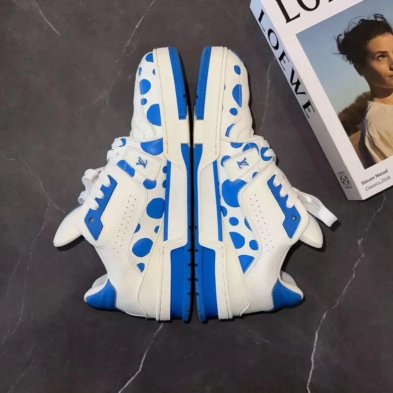 Louis Vuitton Louis Vuitton Blue Polka Dot Trainers Size 41.5 Size US 8.5 / EU 41-42 - 2 Thumbnail