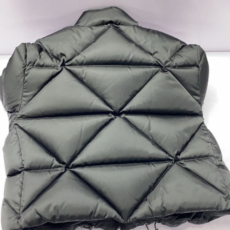 Prada Prada Re-Nylon Quilted Jacket for Women Size US XS / EU 42 / 0 - 10 Thumbnail