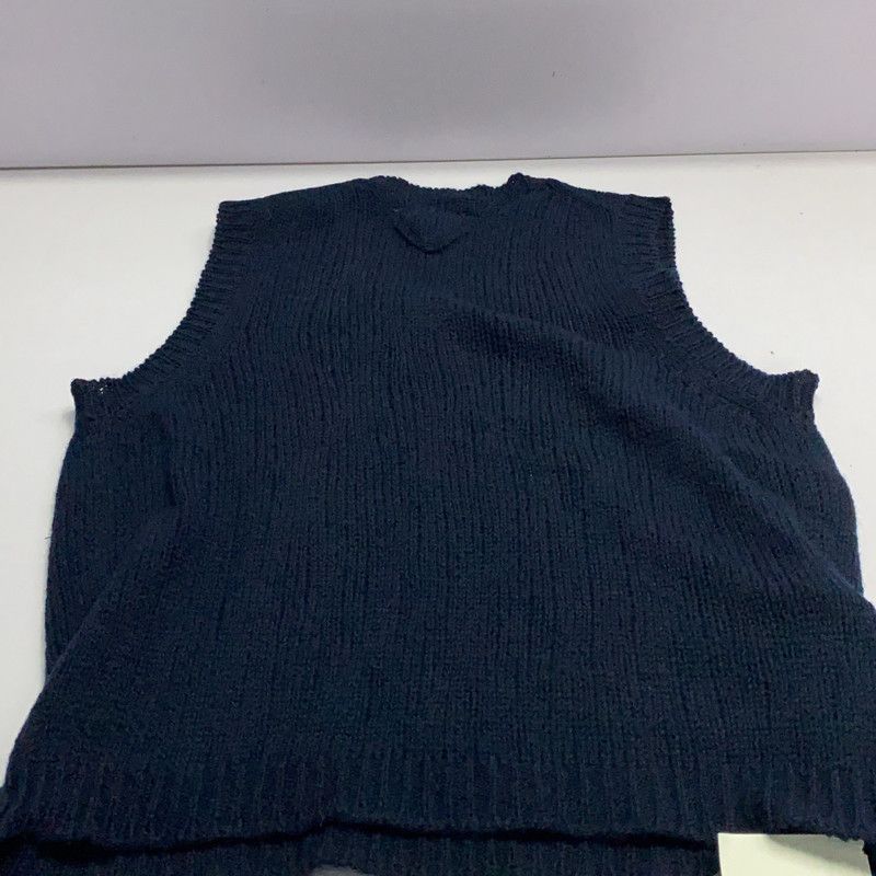 Prada Prada Navy Blue Sleeveless Cashmere Sweater Size US S / EU 44-46 / 1 - 9 Thumbnail
