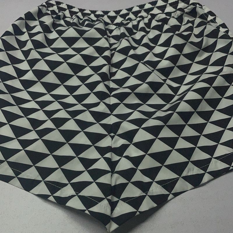 Prada Prada SS23 Triangle Logo Print Casual Shorts Size US 36 / EU 52 - 2 Thumbnail
