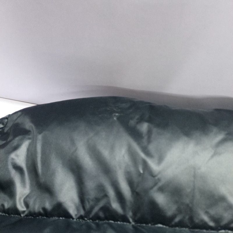 Prada Prada Black Detachable Sleeve Down Jacket Size US S / EU 44-46 / 1 - 9 Thumbnail